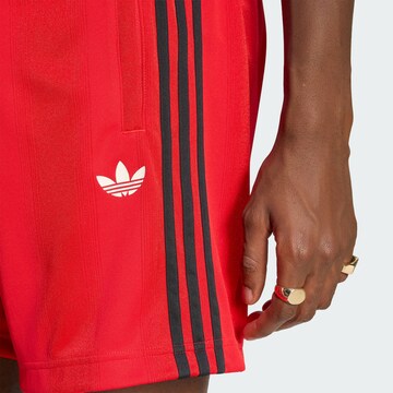 ADIDAS ORIGINALS Обычный Штаны 'Adicolor' в Красный