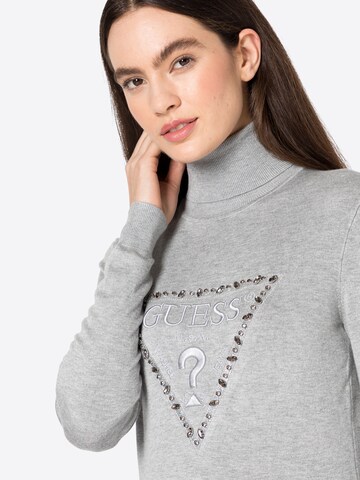 GUESS Пуловер в сиво