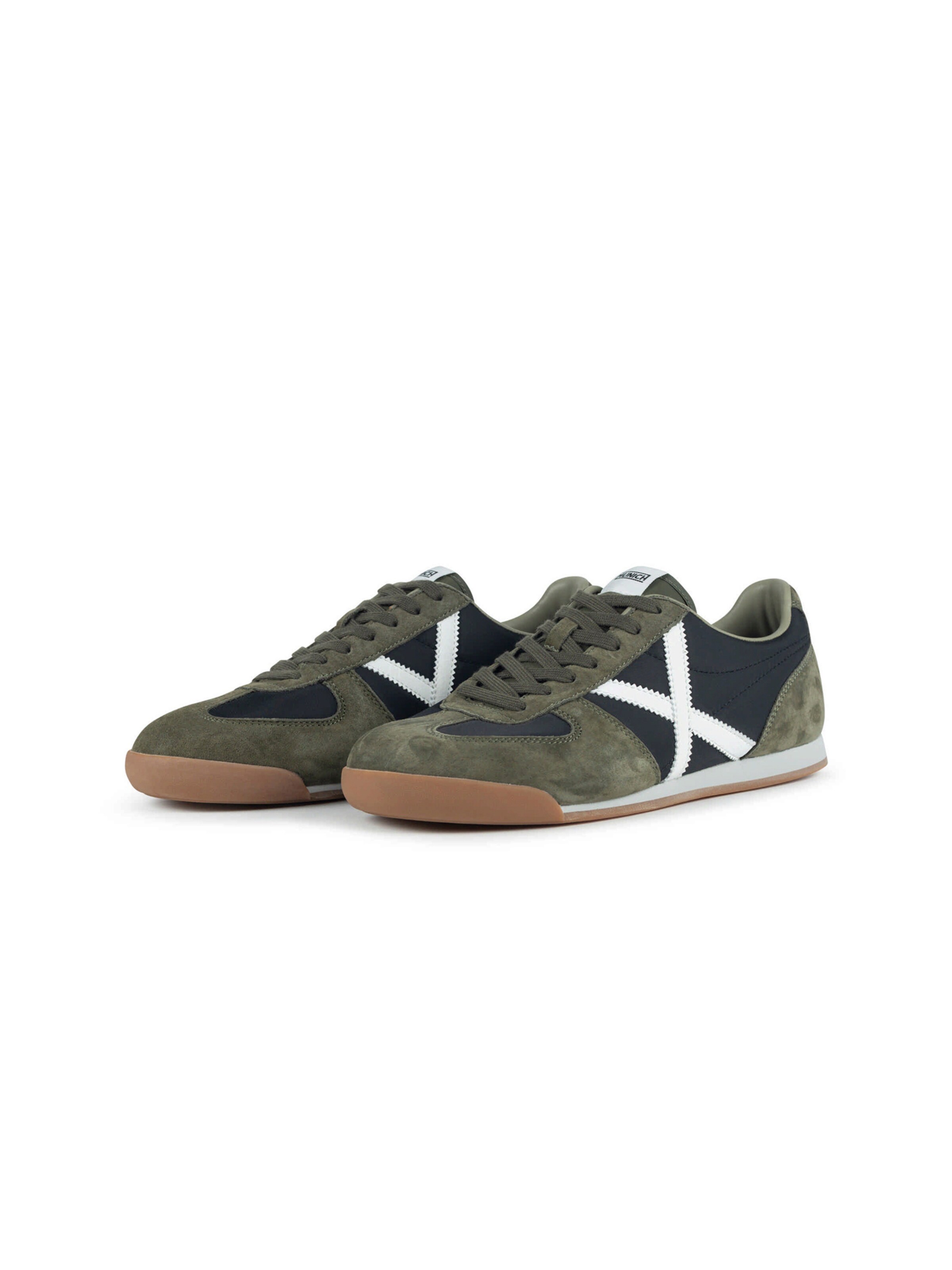 MUNICH Sneakersy niskie 'STEREO' w kolorze czarny: przód
