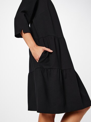 Robe Marc Cain en noir