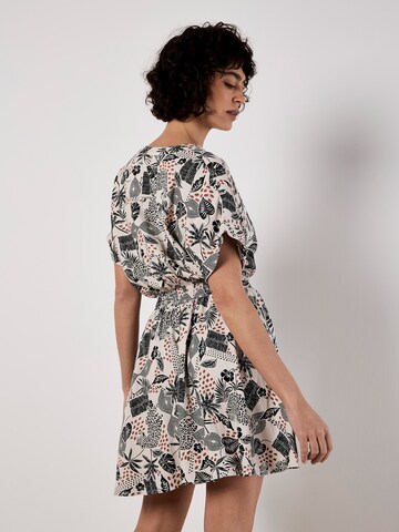 Robe Apricot en argent
