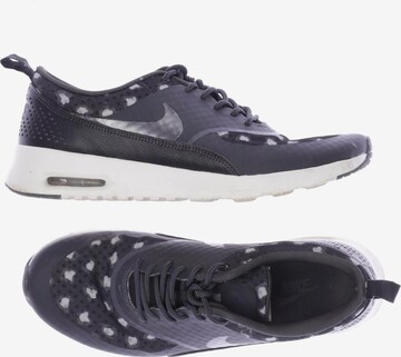 NIKE Sneaker 41 in Grau: predná strana