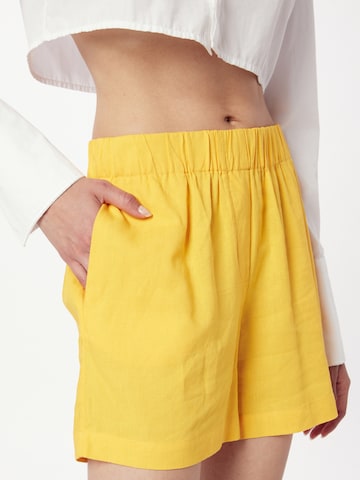 modström Loose fit Pants 'Darrel' in Yellow