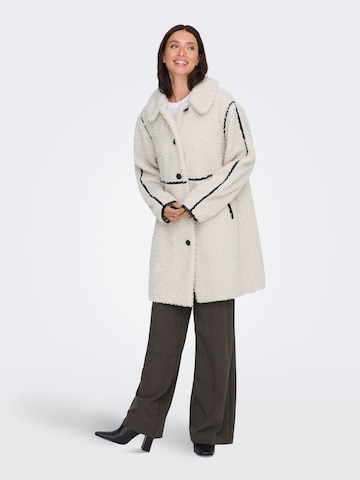 Cappotto invernale di ONLY in beige