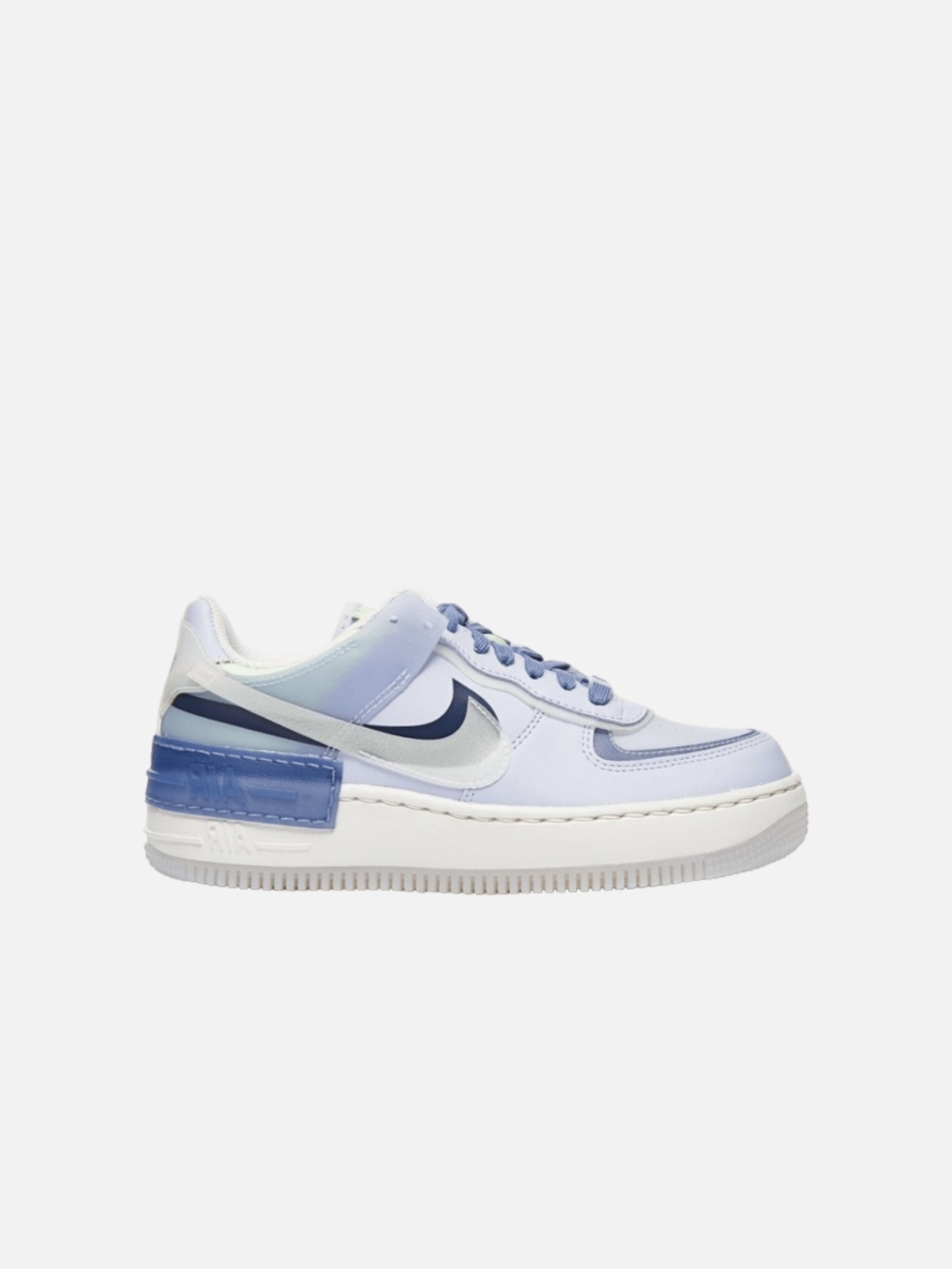NIKE Sneakers laag 'Air Force 1 Shadow SE Ghost World' in Blauw: voorkant