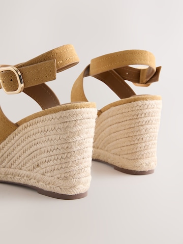 Next Сандали с каишка 'Forever Comfort' в жълто