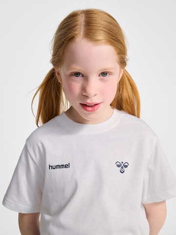 T-Shirt fonctionnel Hummel en blanc