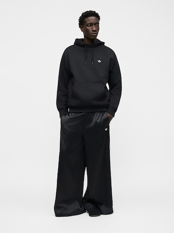 ADIDAS ORIGINALS Sweatshirt 'Trefoil Essentials' in Black