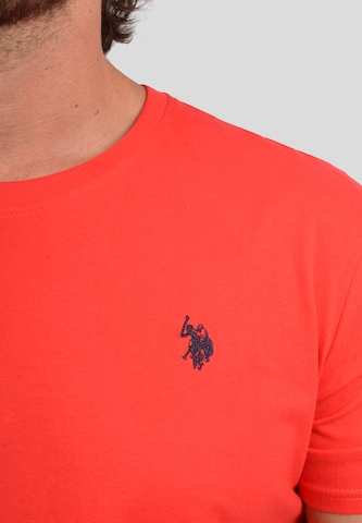 U.S. POLO ASSN. T-Shirt in Rot