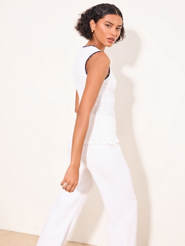 Top in maglia di Lipsy in bianco