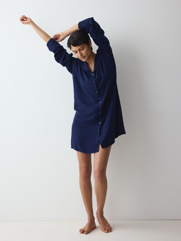 Chemise de nuit ' Red Label Amourette Jacquard ' TRIUMPH en bleu