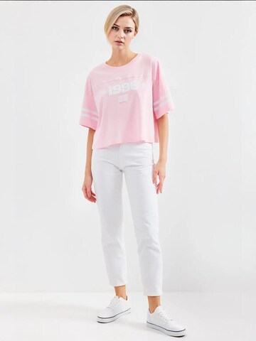 Bigdart T-Shirt in Pink