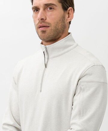 BRAX Sweatshirt 'Sion' in White