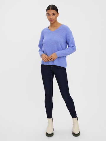 VERO MODA Sweter 'VMcrewlefile' w kolorze niebieski