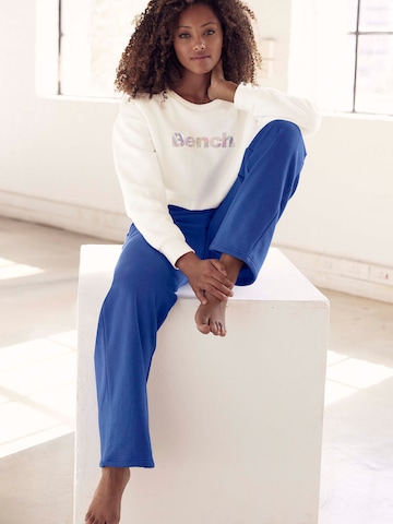 Sweat-shirt BENCH en blanc