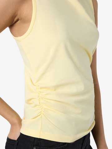 Haut Noisy may en jaune