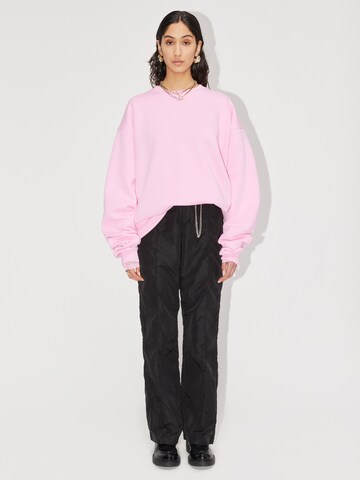 LeGer by Lena GerckeSweater majica 'Indra' - roza boja