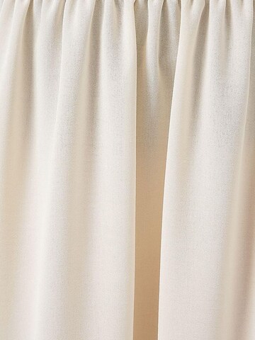 Bigdart Skirt in White