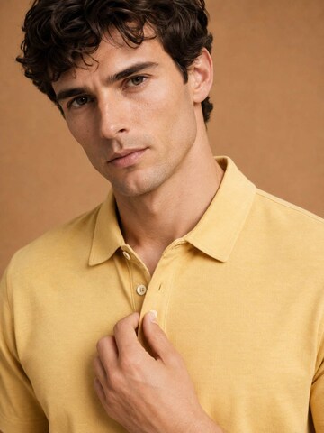 KING Essentials Shirt 'The James' in Yellow