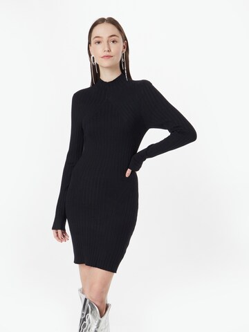 Abercrombie & Fitch Плетена рокля в черно: отпред