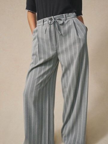 Next Wide Leg Hose in Grau