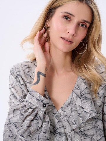 Blue Shadow Blouse in Black