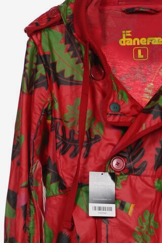 Danefae Jacket & Coat in L in Red