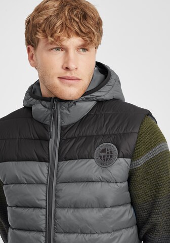 Gilet 'Nippo' BLEND en gris