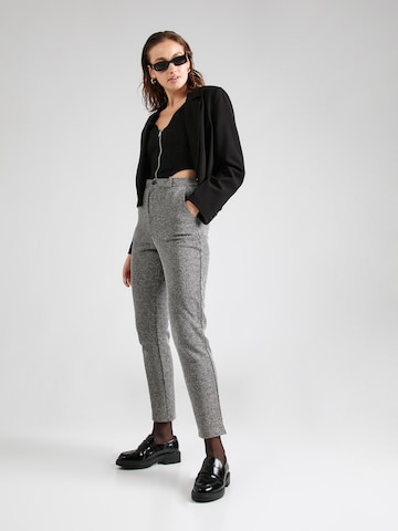 Regular Pantalon 'Frances' ABOUT YOU en noir