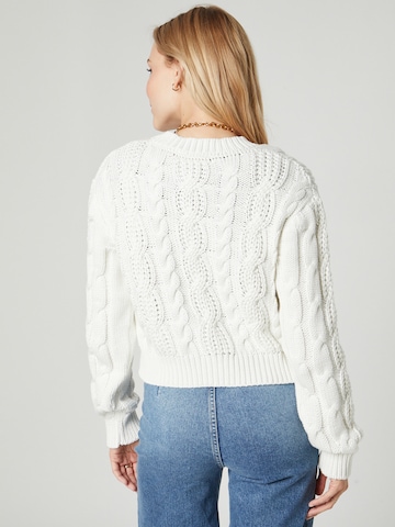 Guido Maria Kretschmer Women Knit Cardigan 'Daniela' in White