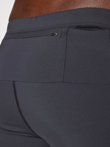 new balance Skinny Sportbroek in Zwart
