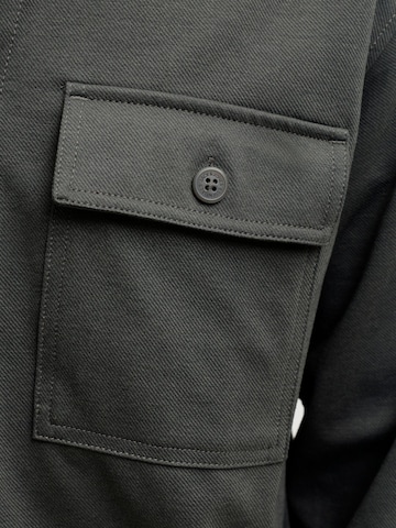 JACK & JONES Comfort Fit Jacke in Grün