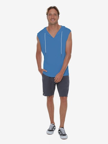 69Slam - Camiseta 'CAMISETA CON CAPUCHA REGAN BLANCA' en azul: frente