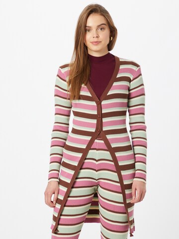 Daisy Street Knit Cardigan in Pink: front