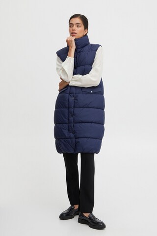 b.young Bodywarmer 'Bybomina' in Blauw: voorkant