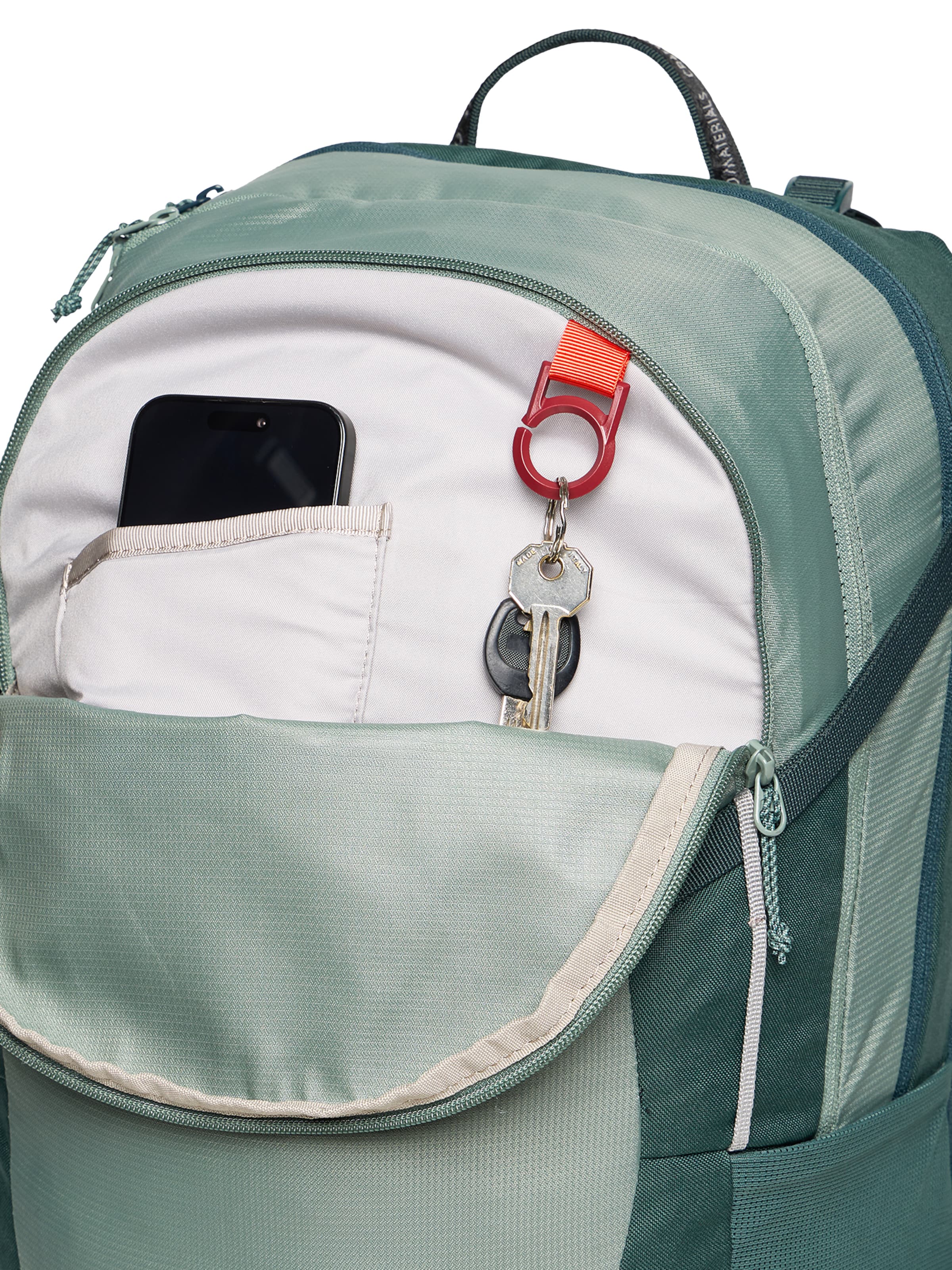 VAUDE Sports backpack 'Wizard 30+4' in Green