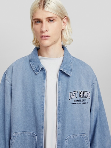 Veste mi-saison Bershka en bleu