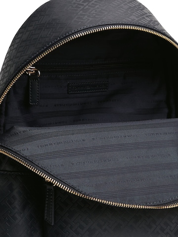 Zaino 'Essential' di TOMMY HILFIGER in nero
