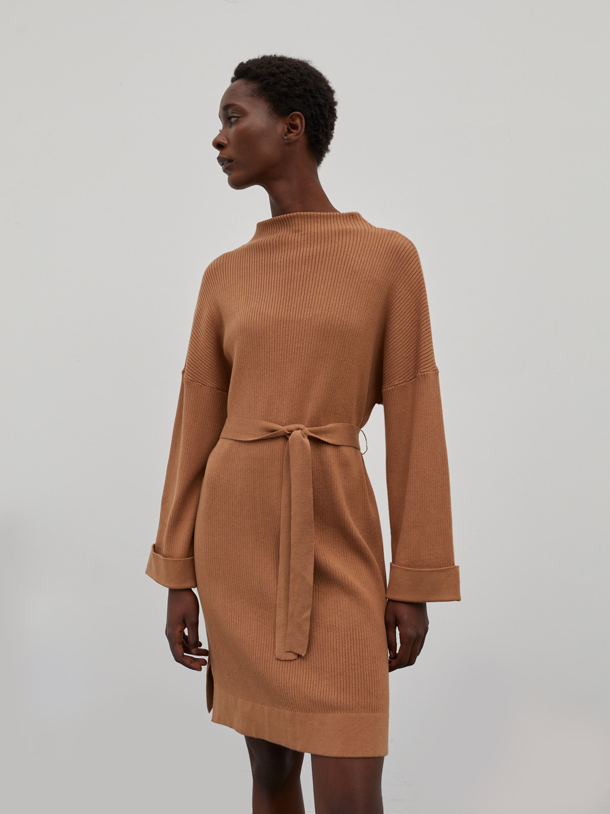 EDITED Producten Jurk 'Nata' Bruin
