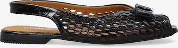 VENEZIA Sandals in Black: front