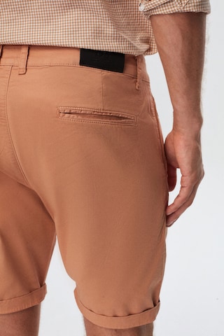 D’S Damat Regular Shorts in Beige