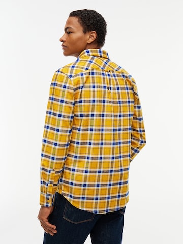 Tommy Jeans Regular fit Button Up Shirt in Yellow