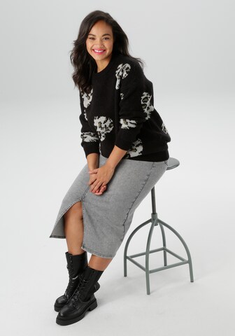 Aniston Sweater in Black