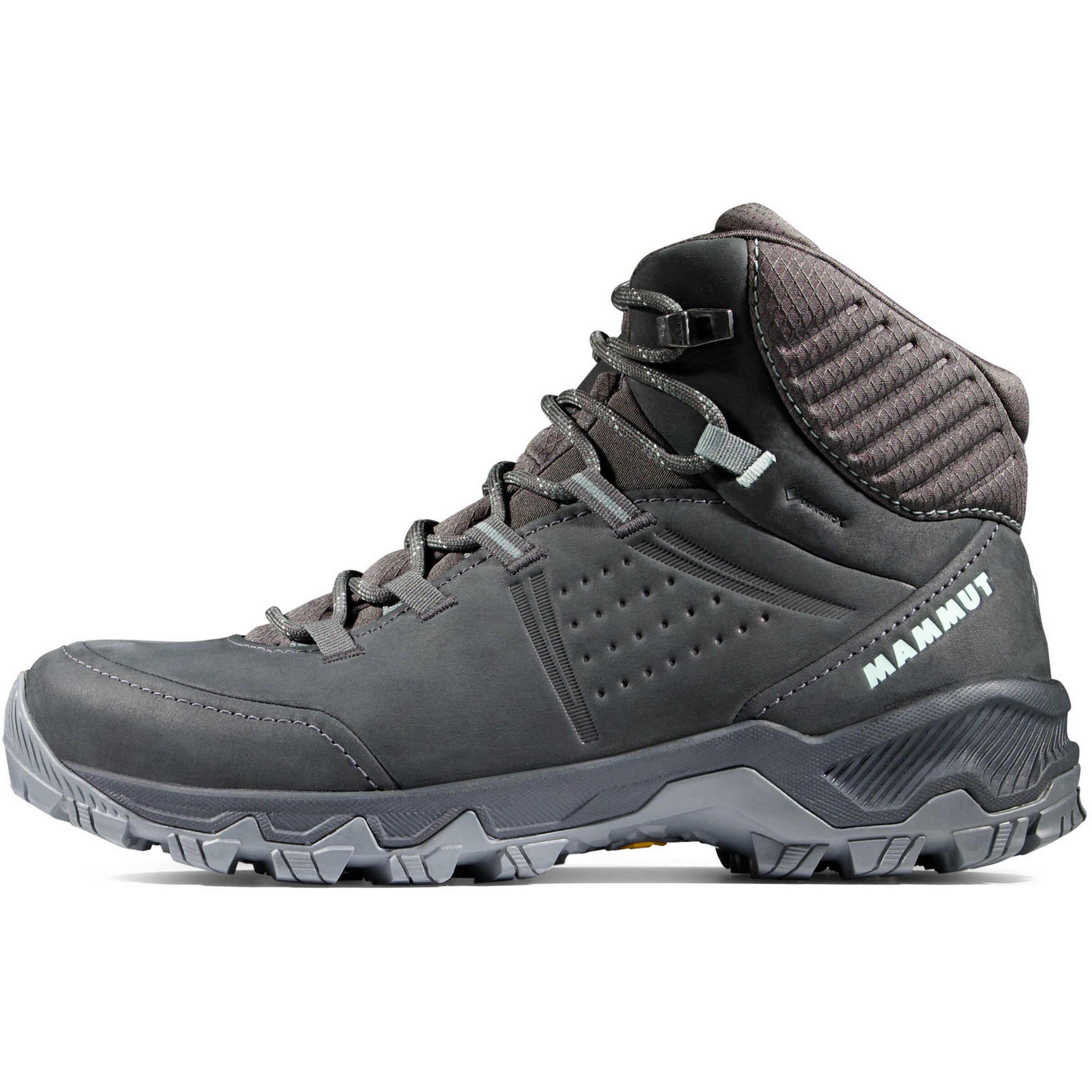 MAMMUT Boots 'Nova IV' in Black: front