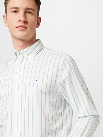 TOMMY HILFIGER Regular fit Button Up Shirt in Green