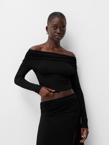 T-shirt Bershka en noir : devant