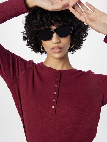 GAP Shirt in Rood