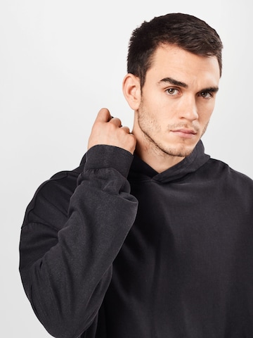 Urban Classics Sweatshirt in Schwarz