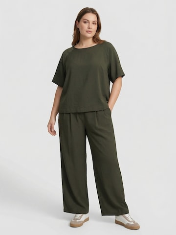 Guido Maria Kretschmer Curvy Μπλούζα 'Marou' σε πράσινο