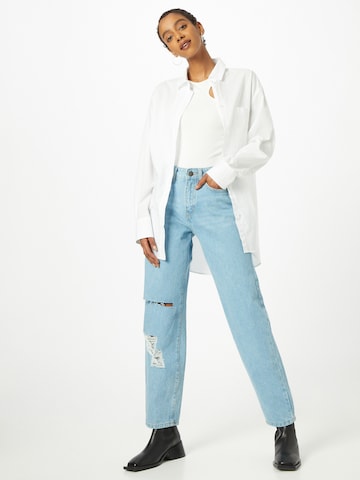 Nasty Gal Tapered Jeans in Blue